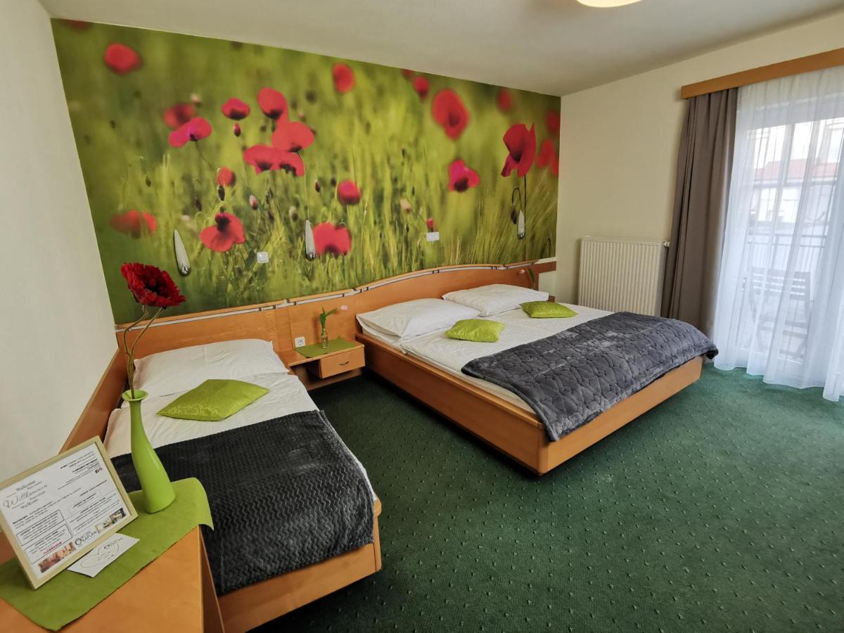 Hotel & Wirtshaus Hoedl-Kaplan Фельдбах Екстер'єр фото