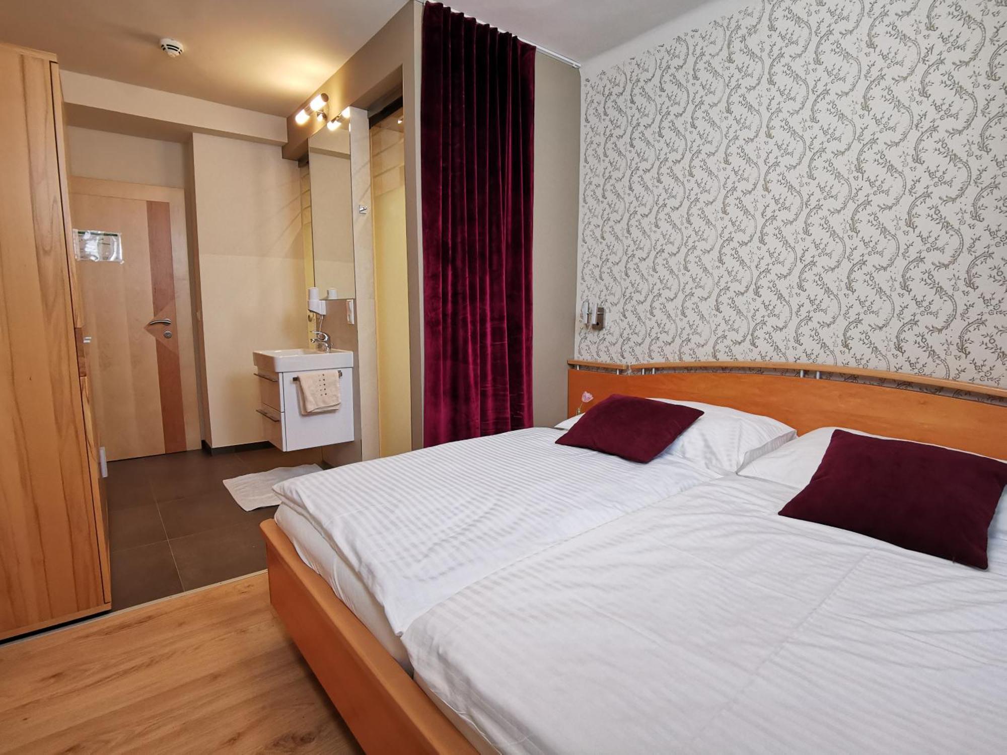 Hotel & Wirtshaus Hoedl-Kaplan Фельдбах Номер фото